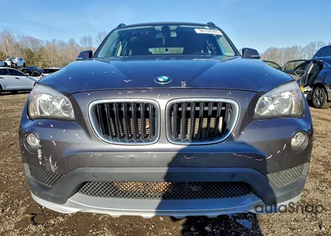 2015 BMW X1 Sdrive28I z USA, uszkodzony, nr VIN WBAVM1C59FV318618